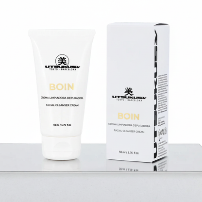 BOIN Facial Cleanser Cream — tubo e caixa sobre bancada de mármore