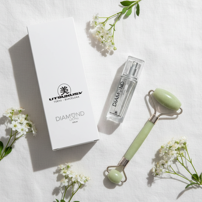 UTSUKUSY Diamond Lift Pro Serum - flat lay