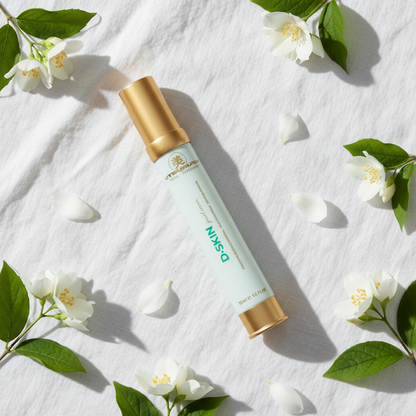 UTSUKUSY D-Skin Serum - flat lay