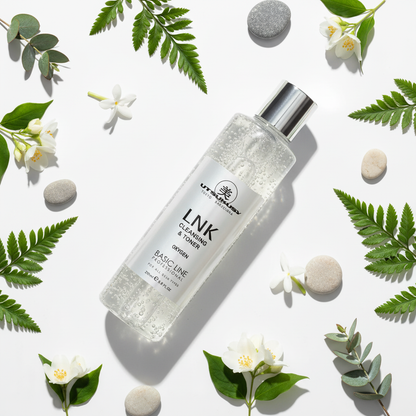 LNK Cleansing & Toner Oxygen flat lay botânico