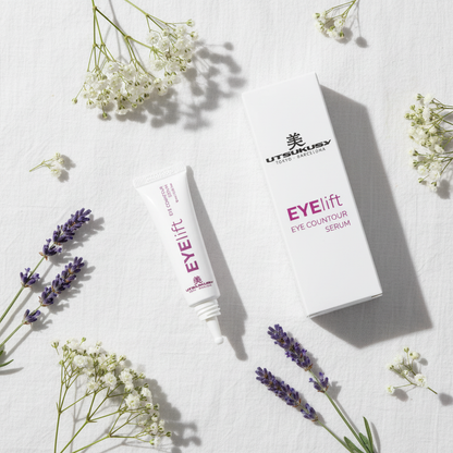 Utsukusy EYElift - flat lay com flores brancas e lavanda